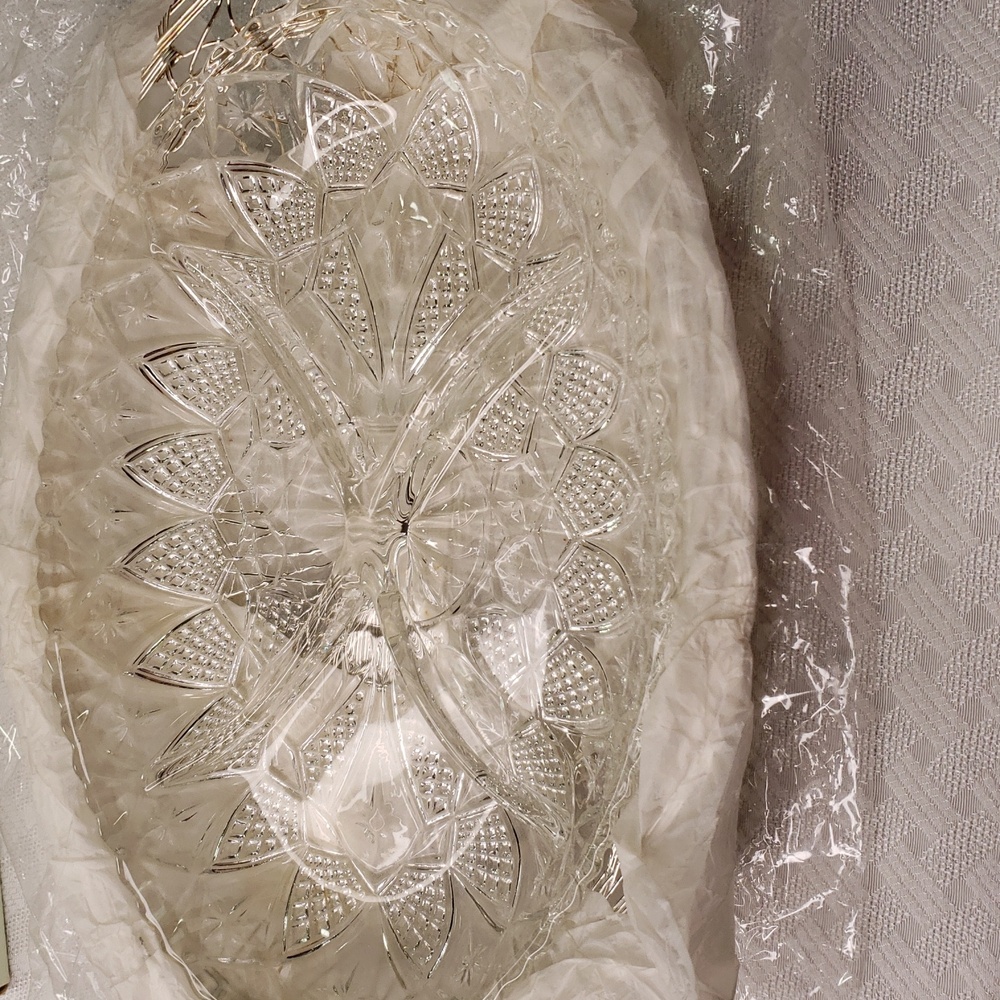 Oneida  Oval Relish Basket Glass Liner Vintage NIB